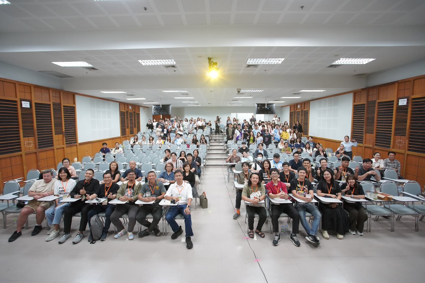 เตรียมความพร้อมด้านการเงินสู่อนาคตที่มั่นคง: เรียนรู้การวางแผนการเงิน และรู้จัก Bitcoin ก่อนก้าวสู่โลกการทำงาน